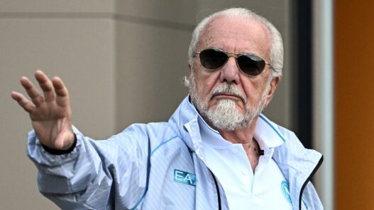 Napoli: ritiro pre-Bologna, De Laurentiis attende segnali