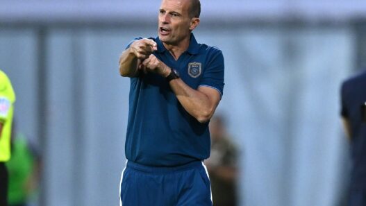 Napoli, Allegri pensa a cambi contro l'Arsenal in Champions