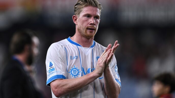 De Bruyne: "Mai pensato di lasciare Napoli. Conte? Non l'ho legato a tutti"