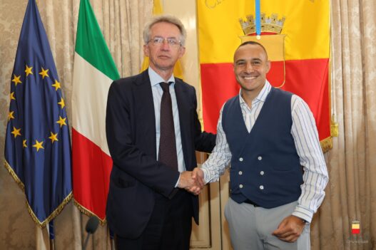 Manfredi: "Rizzetta simbolo di chi crede in Napoli, la città merita grandi palcoscenici"