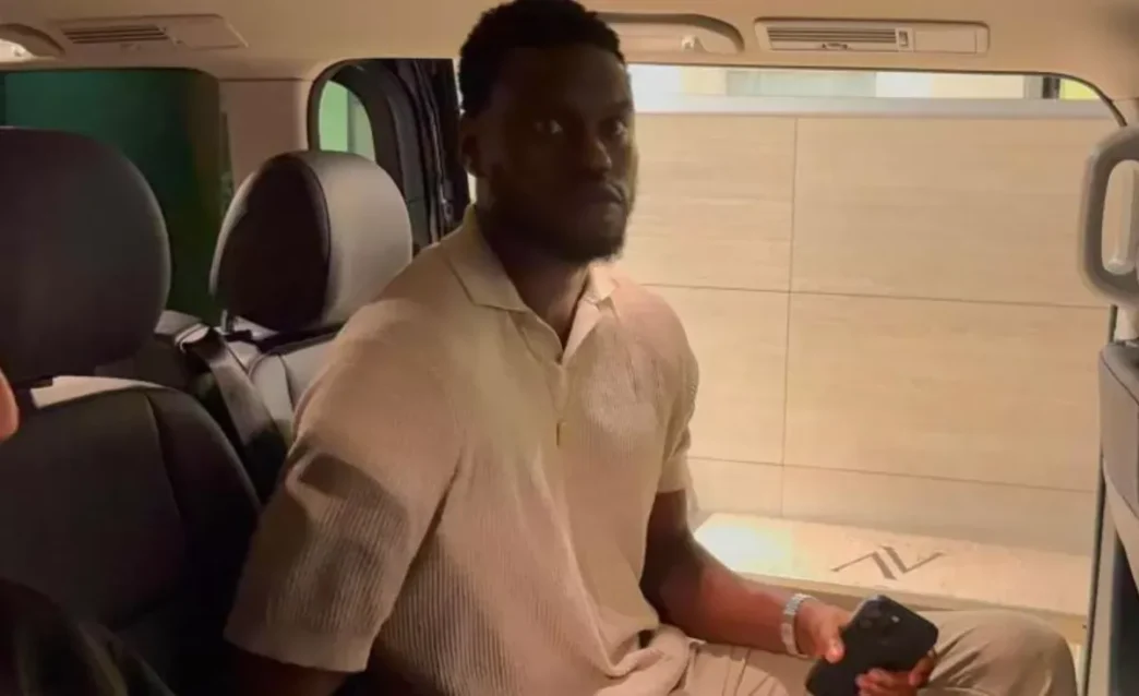 Napoli, Badiashile è arrivato: domani le visite mediche