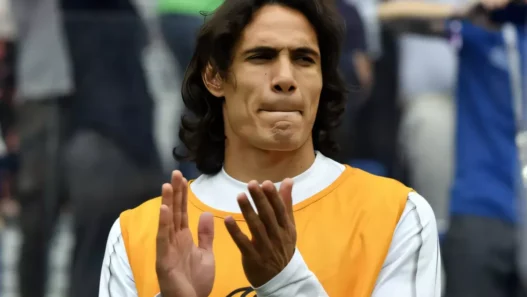 Napoli, i tifosi sognano Cavani: "Un ritorno sarebbe importante"
