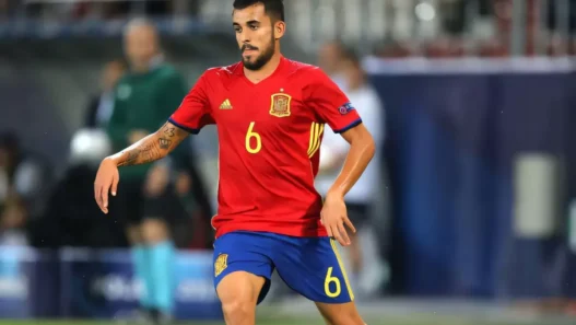 Napoli, smentite le voci su Dani Ceballos: il centrocampista attende il Betis