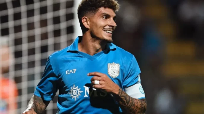 Di Lorenzo rinnova con il Napoli: "Azzurro a vita" fino al 2030