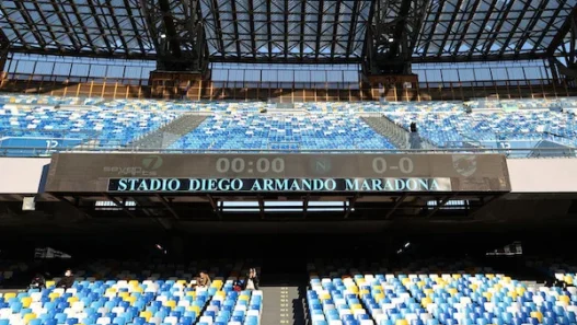 Striscioni al Maradona: tavolo tecnico in Questura tra club e tifosi