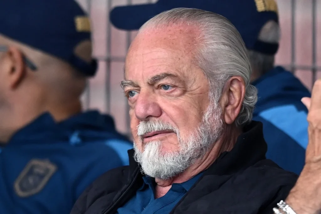 Napoli, De Laurentiis indaga sugli infortuni: 10 indisponibili