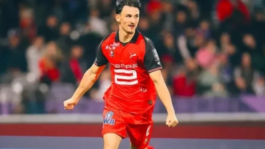 Napoli, proposto Lepaul del Rennes: la risposta degli azzurri