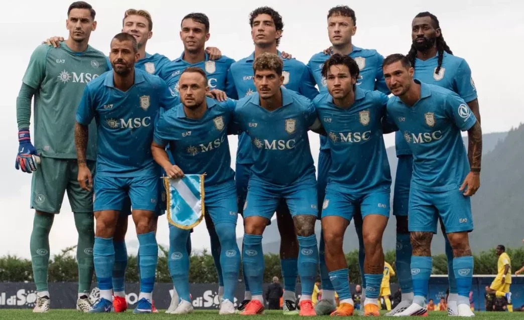 Napoli, la lista Champions: Badiashile e Favasuli inclusi, Buongiorno fuori