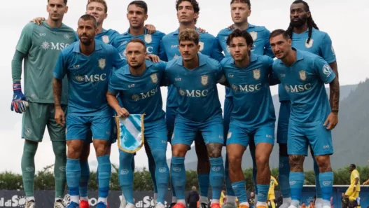 Napoli, la lista Champions: Badiashile e Favasuli inclusi, Buongiorno fuori
