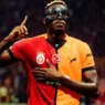 Arsenal su Osimhen: sondaggio col Galatasaray, De Laurentiis spera