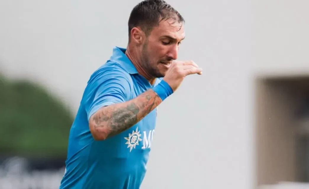 Napoli-Como: svelata la maglia celebrativa, indizi sulla formazione