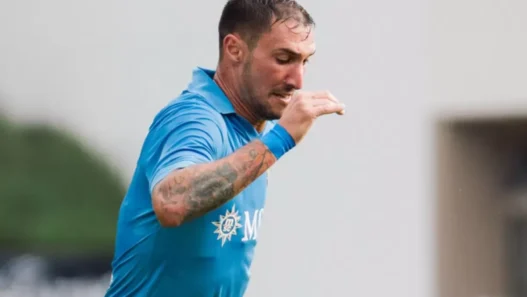 Napoli-Como: svelata la maglia celebrativa, indizi sulla formazione