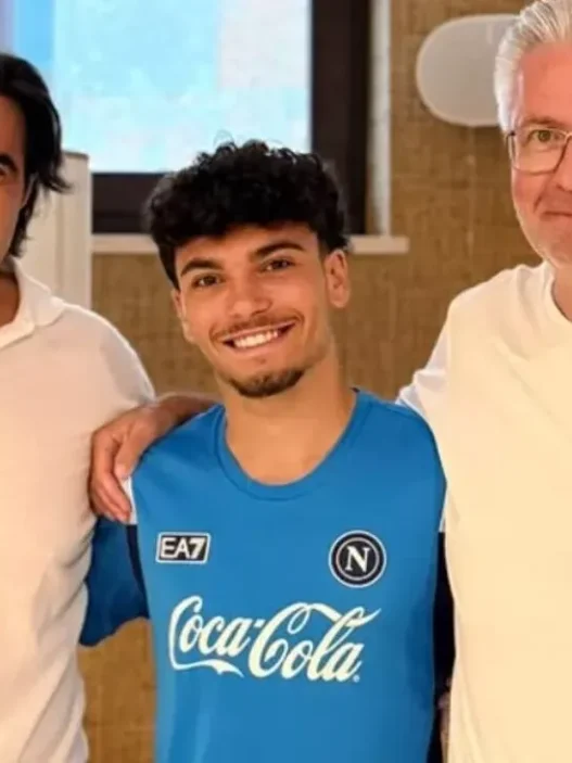 Prisco, dal Napoli al Bari: prestito e rinnovo fino al 2031