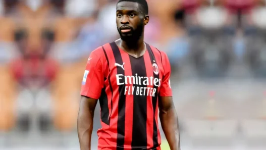 Napoli, Tomori occasione dal Milan: Allegri lo stima