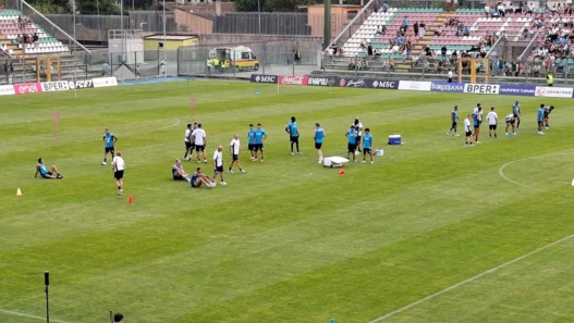 Napoli: allenamento intenso, giocatori stanchi al termine