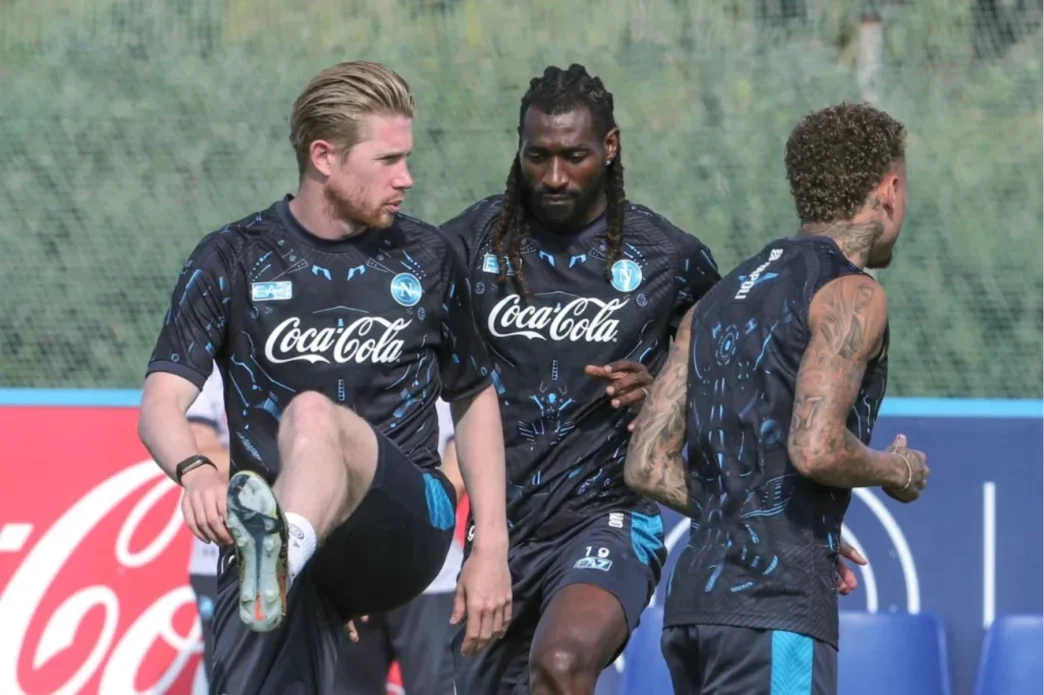 Napoli, mercato fermo: Repubblica parla di rosa sopravvalutata e azzardo