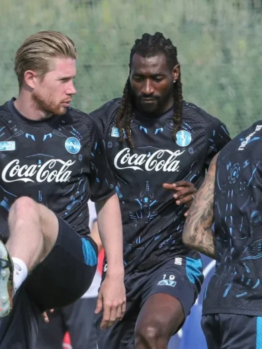 Napoli, mercato fermo: Repubblica parla di rosa sopravvalutata e azzardo