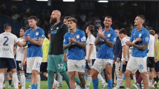 Bruscolotti: "Momento difficile per il Napoli, il gruppo deve parlare"