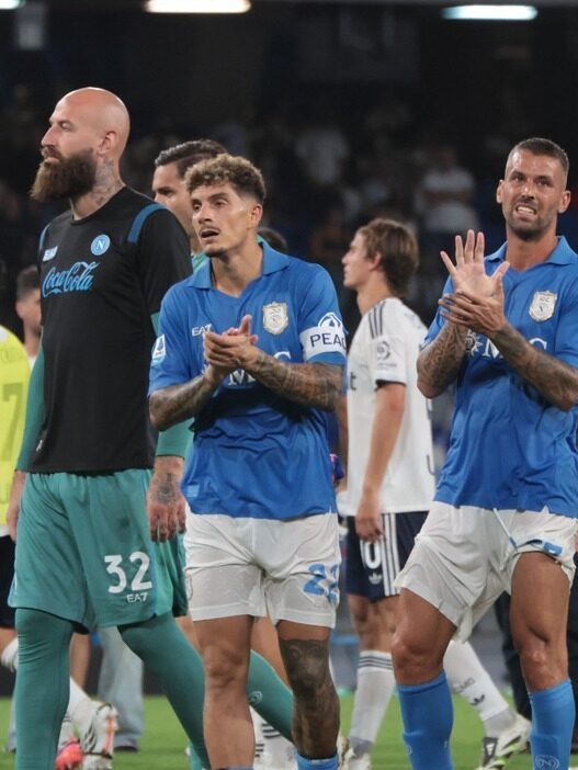 Napoli, il futuro della rosa: mercato estivo e ringiovanimento