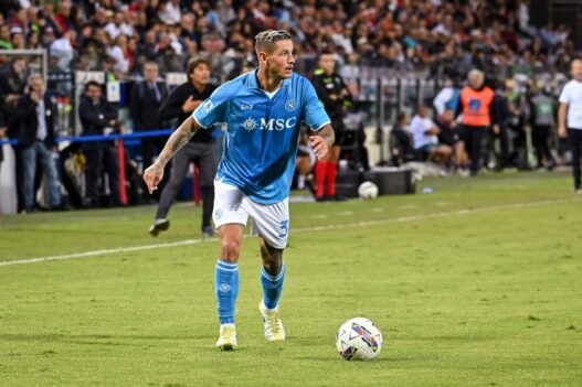 Mazzocchi saluta Napoli: "Occhi pieni di emozione, cuore d'orgoglio"