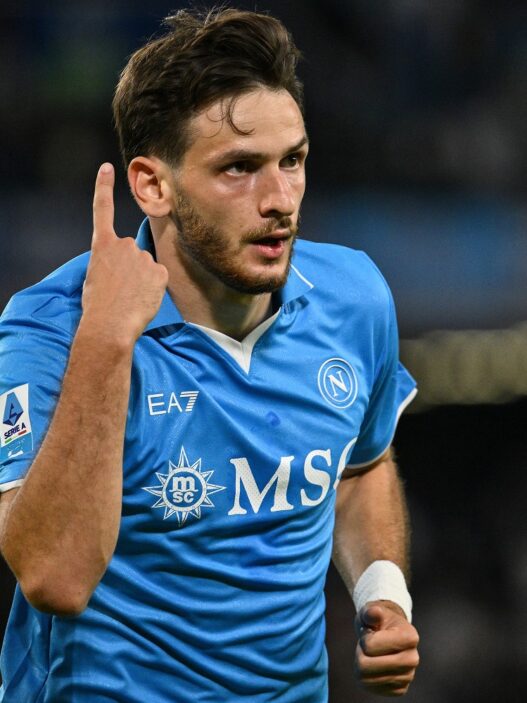 Kvaratskhelia: "A Parigi si vive meglio, a Napoli il calcio è tutto"