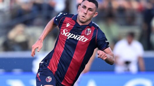 Napoli-Bologna: Piccoli verso il posto da titolare, Dovbyk in dubbio