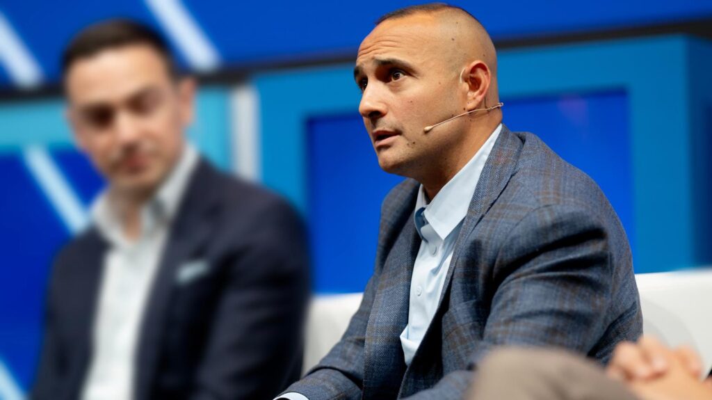 Napoli Basketball: presentato al Comune il documento di fattibilità per il Mario Argento
