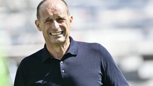 Allegri deluso dal Napoli: "Non ci somiglia", Lang: "Ci guardiamo poco"