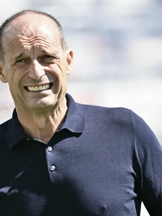 Allegri deluso dal Napoli: "Non ci somiglia", Lang: "Ci guardiamo poco"