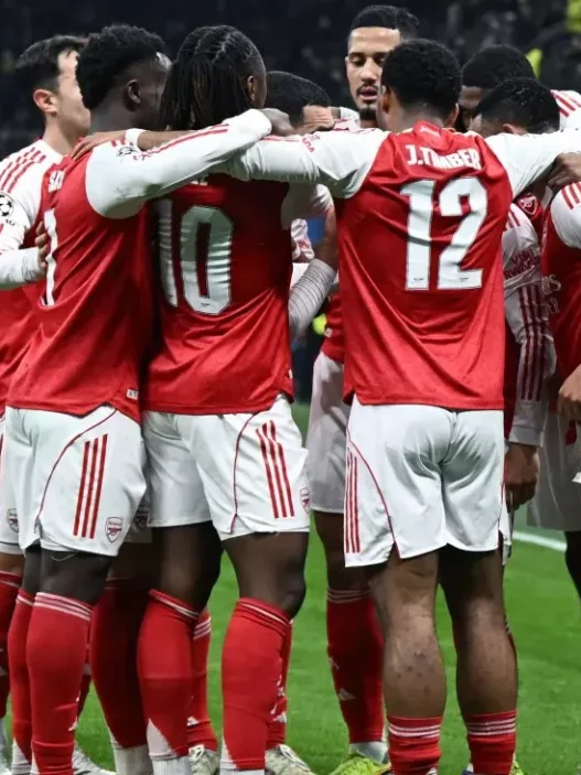 Napoli-Arsenal: la quinta sfida europea, il ricordo del 2013