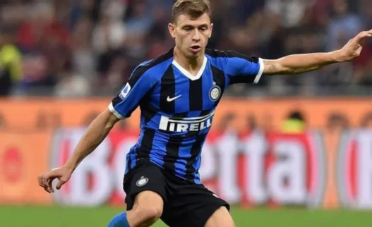 Barella, l'abbraccio con Di Lorenzo e Meret prima di Inter-Napoli