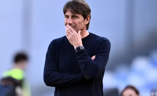Conte dice no al Fenerbahce: l'ex Napoli resta in attesa