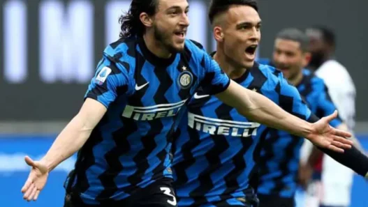 Bologna valuta Hysaj: attesa per Darmian