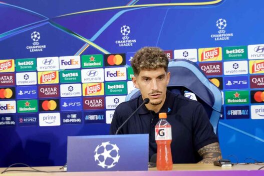 Di Lorenzo dopo Arsenal: "Sconfitta dolorosa, ma spirito giusto"