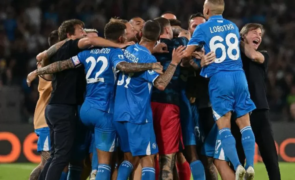 Serie A: Napoli primo con 12 punti un anno fa, Inter decima con 6