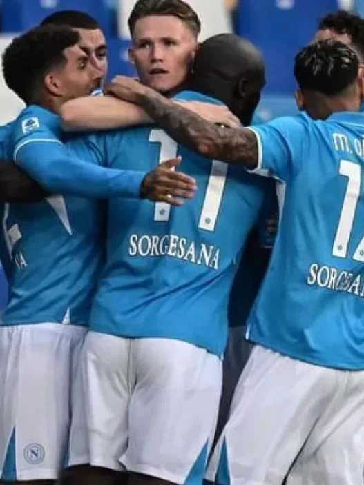 Napoli: riconoscenza, passato e futuro nel calcio