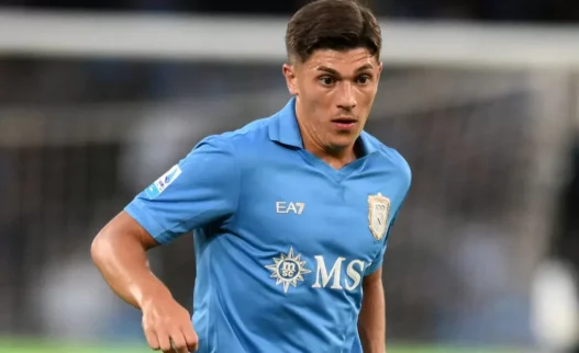 Favasuli, debutto da record: assist per il Napoli come Cannavaro e Grava