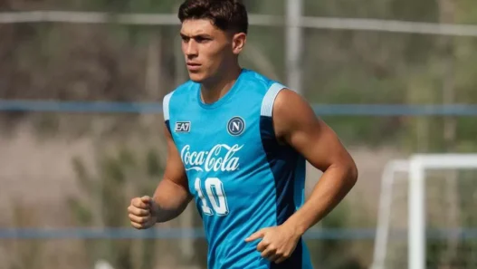 Napoli, ufficializzata la lista Champions: dentro Favasuli e Badiashile