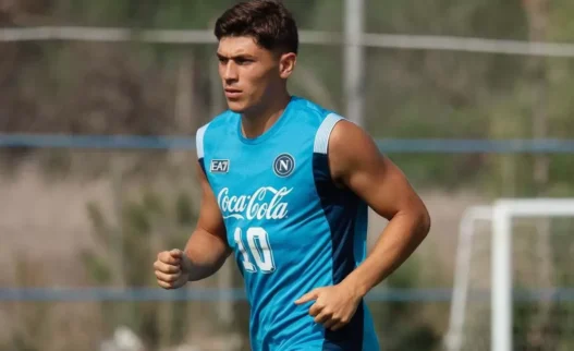 Napoli, ufficializzata la lista Champions: dentro Favasuli e Badiashile