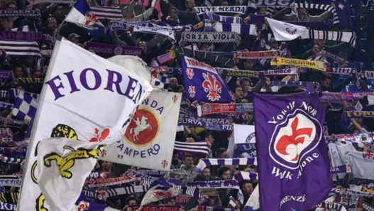 Fiorentina, crollo quote retrocessione. Scudetto al Napoli offerto a 20