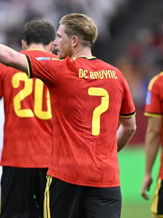 Van Bommel libera De Bruyne: la tesi di Tuttosport