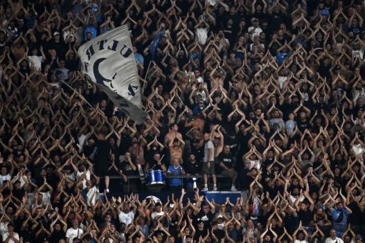 Napoli multato dall'UEFA per la questione striscioni al Maradona