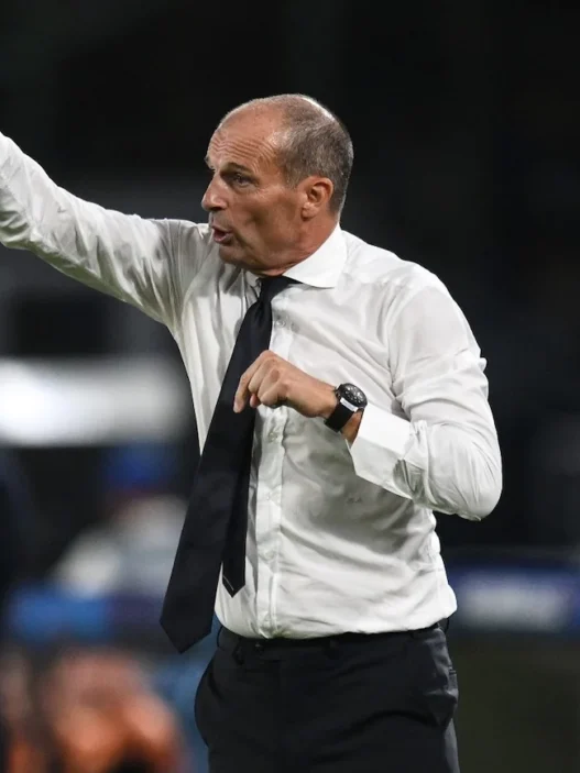 Napoli, Capuano: "Baricentro alto, altra che difesa bassa"