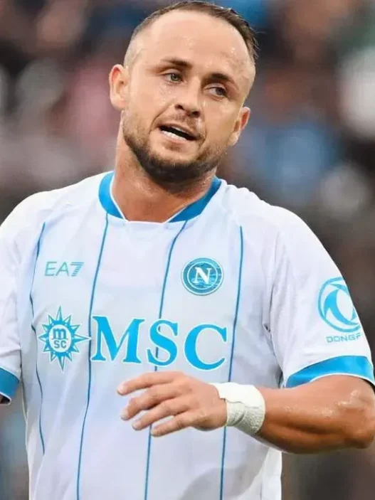 Inter-Napoli: Allegri valuta Lobotka in panchina e cambio modulo