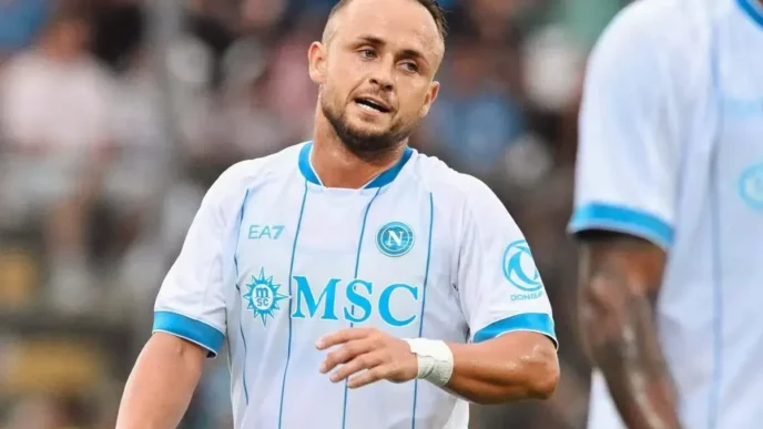 Inter-Napoli: Allegri valuta Lobotka in panchina e cambio modulo