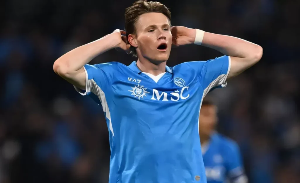 Napoli: tifosi perplessi sugli infortuni di McTominay e Giovane