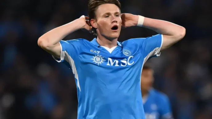 Napoli: tifosi perplessi sugli infortuni di McTominay e Giovane