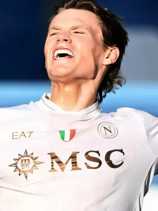 McTominay nella Top 11 Serie A, Napoli celebra il suo "Midfielder of the season"