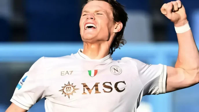 McTominay nella Top 11 Serie A, Napoli celebra il suo "Midfielder of the season"