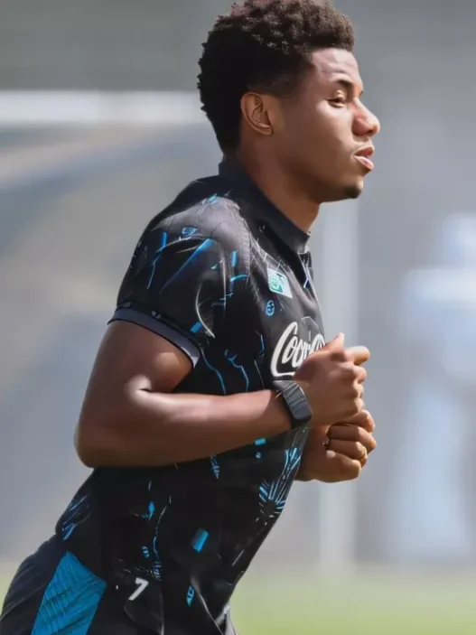 Napoli, allenamento mattutino a Castel Volturno: Neres verso la titolarità contro l'Inter